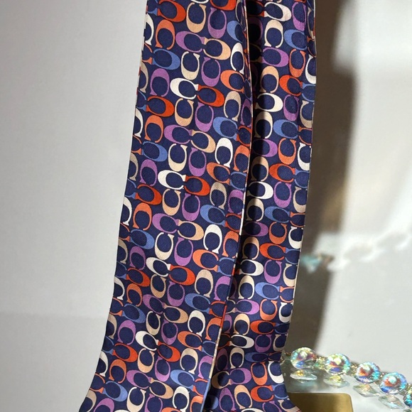 COACH Reversible Floral Patterned/Small C’s Scarf approximately 46” - Picture 4 of 6